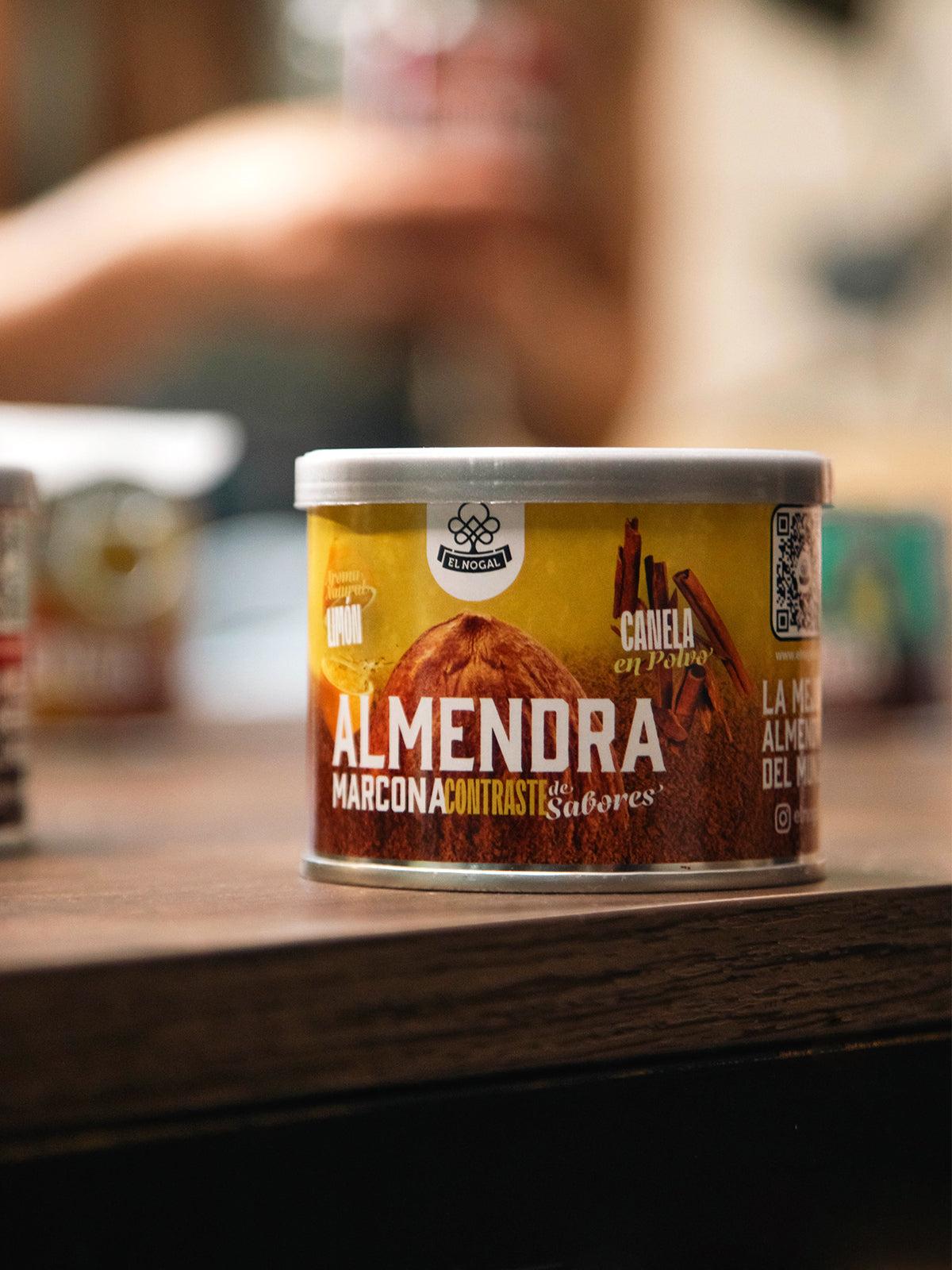 Almendra marcona con canela y limón lata  100g